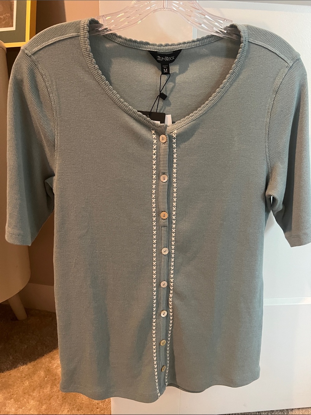 Alp n Rock Silver blue/green Short Sleeve Button Front Top